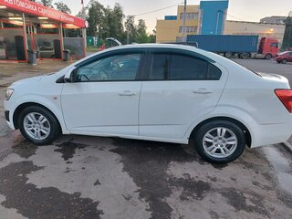 2013 Chevrolet Aveo II, белый, 790000 рублей, вид 4