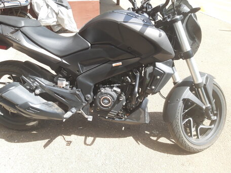 2021 Bajaj Dominar 400, чёрный, 390000 рублей, вид 3