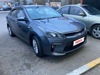 2019 Kia Rio IV, серый, 1435000 рублей, вид 4