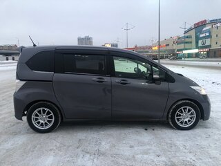 2013 Honda Freed I Рестайлинг, серый, 1250000 рублей, вид 3