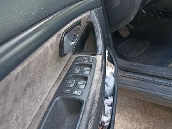 2003 Volvo S80 I Рестайлинг, серый, 500000 рублей - вид 3