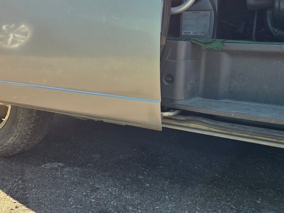 2001 Nissan Urvan, серый, 1500000 рублей - вид 5