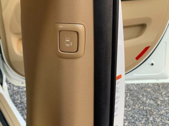 2019 Kia Carnival III, белый, 3560000 рублей - вид 23