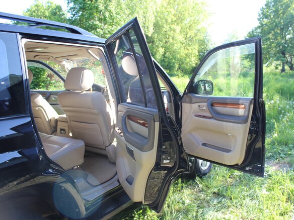 2005 Lexus LX 470 II Рестайлинг, чёрный, 1820000 рублей - вид 15