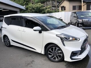 2018 Toyota Sienta II, белый, 1155000 рублей, вид 3