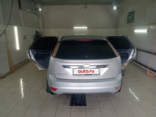 2008 Ford Focus II Рестайлинг, серебристый, 500000 рублей, вид 3