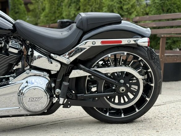 2022 Harley-Davidson Breakout, чёрный, 2200000 рублей - вид 12