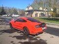 2016 Ford Mustang VI, оранжевый, 2500000 рублей - вид 8