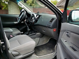 2013 Toyota Hilux VII Рестайлинг, чёрный, 1686726 рублей, вид 5