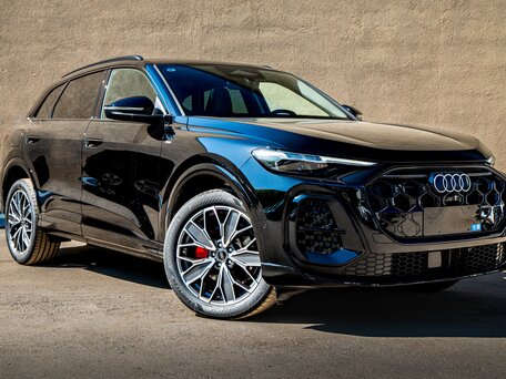 2026 Audi Q5 40 TFSI III (GU), чёрный, 5755000 рублей, вид 2
