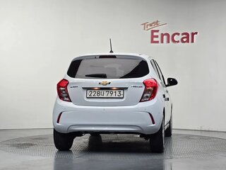 2022 Chevrolet Spark IV Рестайлинг, белый, 1150000 рублей, вид 4