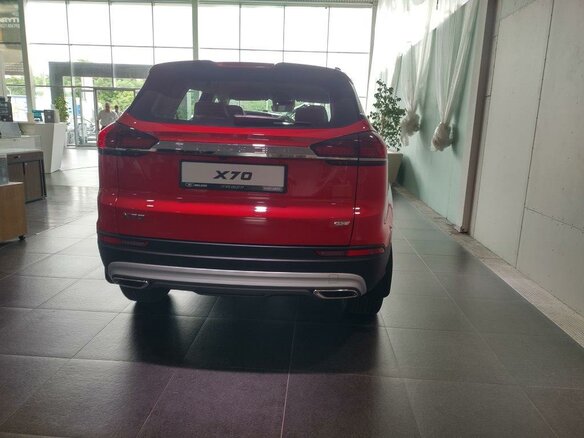 2026 Belgee X70 I Рестайлинг, красный, 2839990 рублей - вид 3