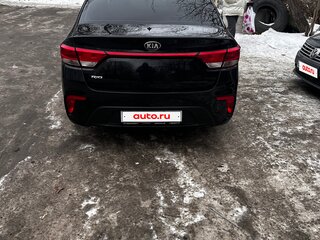 2017 Kia Rio IV, чёрный, 1140000 рублей, вид 4