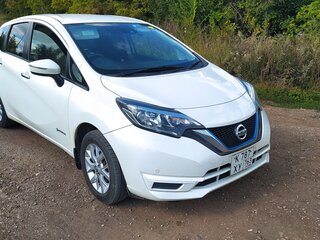 2019 Nissan Note e-Power II Рестайлинг, белый, 1100000 рублей, вид 5
