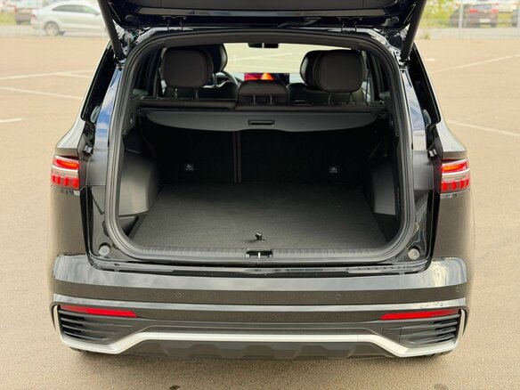 2026 Geely Monjaro I Рестайлинг 2 (China Market), чёрный, 4200000 рублей - вид 34