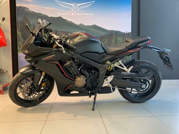 2021 Honda CBR 650R, чёрный