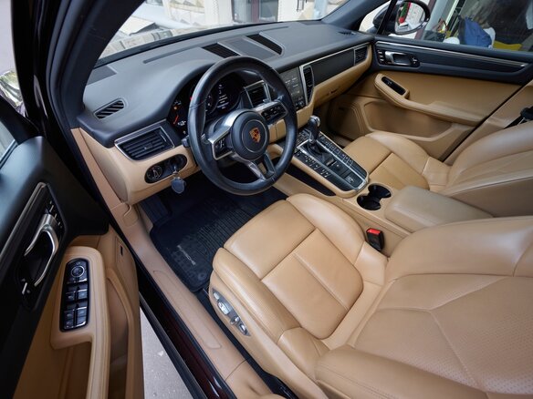 2018 Porsche Macan I, коричневый, 4950000 рублей - вид 9
