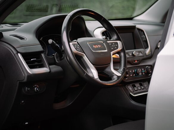2021 GMC Terrain II, серый, 2273000 рублей - вид 14