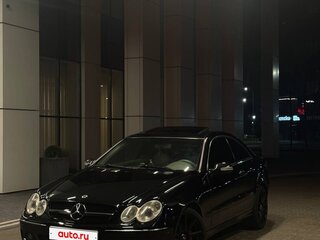 2006 Mercedes-Benz CLK-Класс 200 II (W209) Рестайлинг, чёрный, 800000 рублей, вид 3