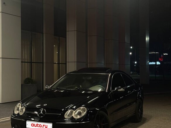2006 Mercedes-Benz CLK-Класс 200 II (W209) Рестайлинг, чёрный, 800000 рублей - вид 2