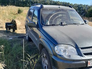 2010 Chevrolet Niva I Рестайлинг, серый, 499999 рублей, вид 3