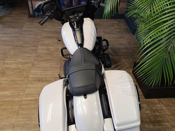 2025 Harley-Davidson Street Glide, белый, 3800000 рублей - вид 6