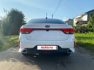 2021 Kia Rio IV Рестайлинг, белый, 1700000 рублей, вид 5
