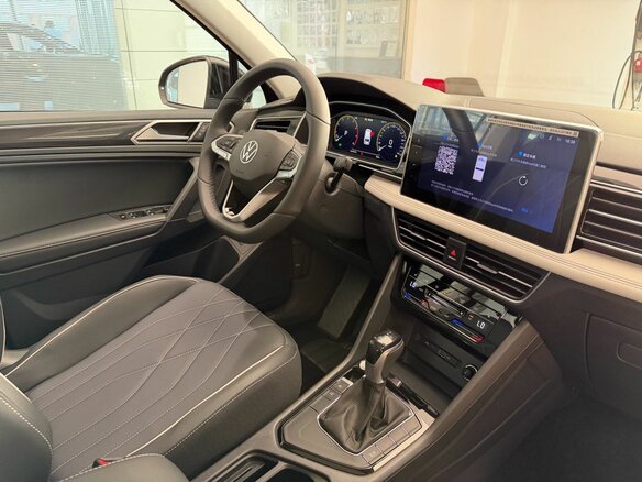 2026 Volkswagen Tiguan L II Рестайлинг (China Market), чёрный, 4450000 рублей - вид 15
