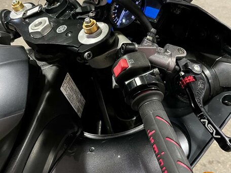 2007 Yamaha YZF-R1, чёрный, 700000 рублей, вид 5