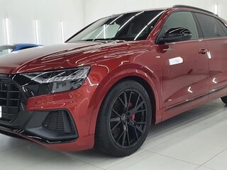 2021 Audi Q8 45 TDI I (4M), красный, 9500000 рублей, вид 3