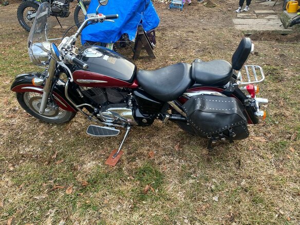 1998 Honda VT 1100, красный, 850000 рублей - вид 6