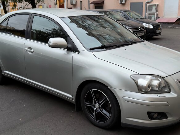 2006 Toyota Avensis II Рестайлинг, серый, 786000 рублей - вид 1