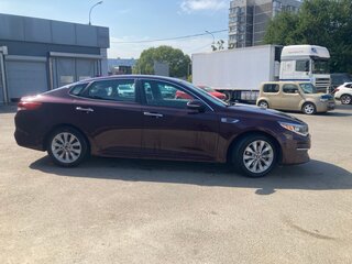 2017 Kia Optima IV, красный, 2000000 рублей, вид 5