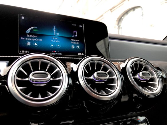2018 Mercedes-Benz A-Класс 200 IV (W177), чёрный, 2420000 рублей - вид 9