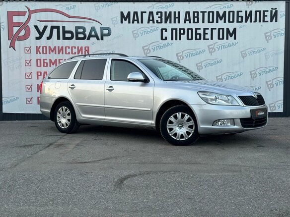 2012 Skoda Octavia II (A5) Рестайлинг, серебристый