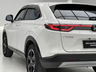 2023 Honda Vezel II, белый, 1752600 рублей, вид 5