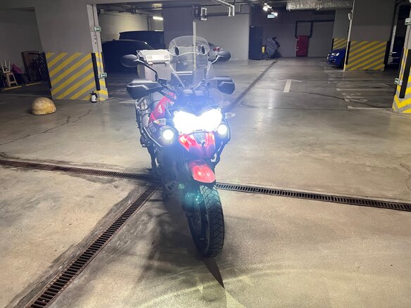 2017 Triumph Tiger 800, красный, 900000 рублей - вид 17