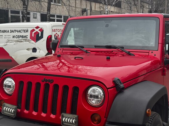2008 Jeep Wrangler III (JK), красный, 2500000 рублей - вид 1