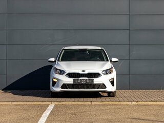 2019 Kia Ceed III, белый, 1895000 рублей, вид 2
