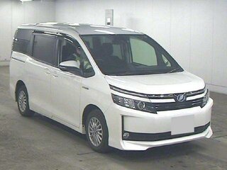 2015 Toyota Voxy III (R80), белый, 1590000 рублей, вид 1