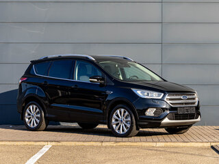 2017 Ford Kuga II Рестайлинг, чёрный, 1695000 рублей, вид 3