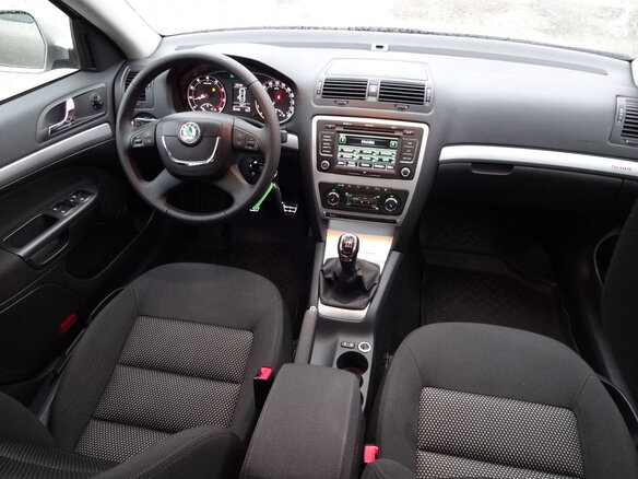 2012 Skoda Octavia Scout II (A5) Рестайлинг, серебристый - вид 5