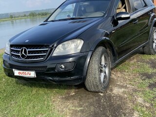 2005 Mercedes-Benz M-Класс 350 II (W164), чёрный, 1190000 рублей, вид 2