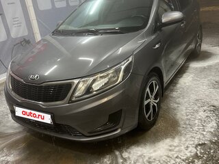 2015 Kia Rio III, серый, 690000 рублей, вид 3