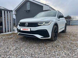 2021 Volkswagen Tiguan II Рестайлинг, белый, 3100000 рублей, вид 2