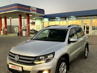 2013 Volkswagen Tiguan I Рестайлинг, серебристый, 1520000 рублей, вид 1