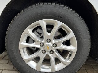 2020 Chevrolet Equinox III, белый, 1750000 рублей, вид 5