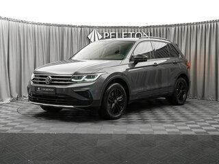 2021 Volkswagen Tiguan II Рестайлинг, серый, 3050000 рублей, вид 1