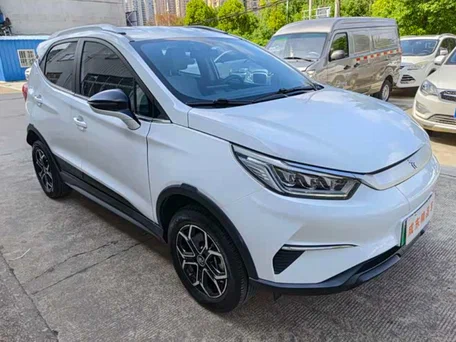 2021 BYD Yuan Pro (50 kWh) I Рестайлинг 2 (Pro), белый, 1375000 рублей, вид 3