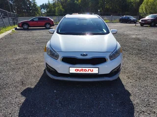2017 Kia Ceed II Рестайлинг, белый, 650000 рублей, вид 5